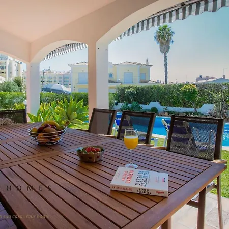 Greice Homes-650 Meters From The Beach, 4 Bedrooms For Holidays In Vilamoura-quarteira Tatil Evi *