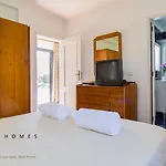 Greice Homes-650 Meters From The Beach, 4 Bedrooms For Holidays In Vilamoura-quarteira Casa vacanze *