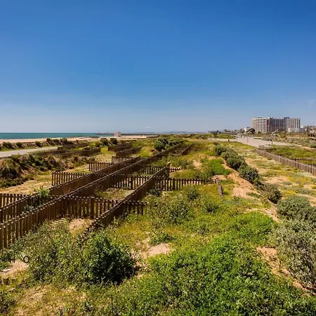 Greice Homes-650 Meters From The Beach, 4 Bedrooms For Holidays In Vilamoura-quarteira Quarteira