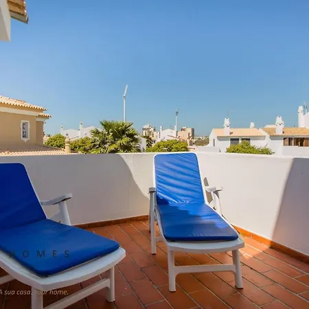 Greice Homes-650 Meters From The Beach, 4 Bedrooms For Holidays In Vilamoura-quarteira Vakantiehuis