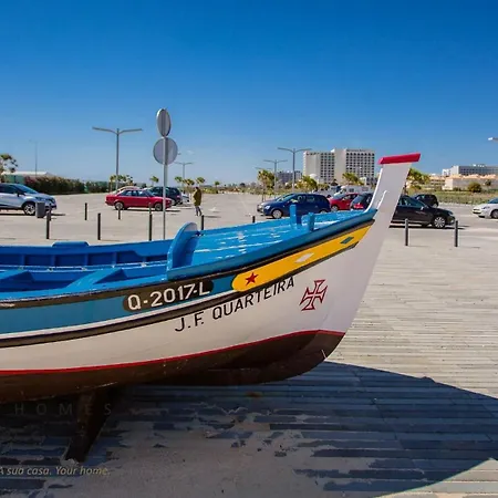 Hébergement de vacances Greice Homes-650 Meters From The Beach, 4 Bedrooms For Holidays In Vilamoura-quarteira