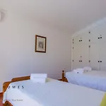Σπίτι διακοπών Greice Homes-650 Meters From The Beach, 4 Bedrooms For Holidays In Vilamoura-quarteira