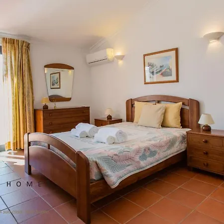 Σπίτι διακοπών Greice Homes-650 Meters From The Beach, 4 Bedrooms For Holidays In Vilamoura-quarteira *
